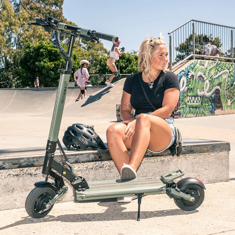 VSETT 8+ ELECTRIC SCOOTER